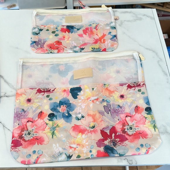 NWT Novawo 5 piece set of floral travel organization bags. - Picture 2 of 6